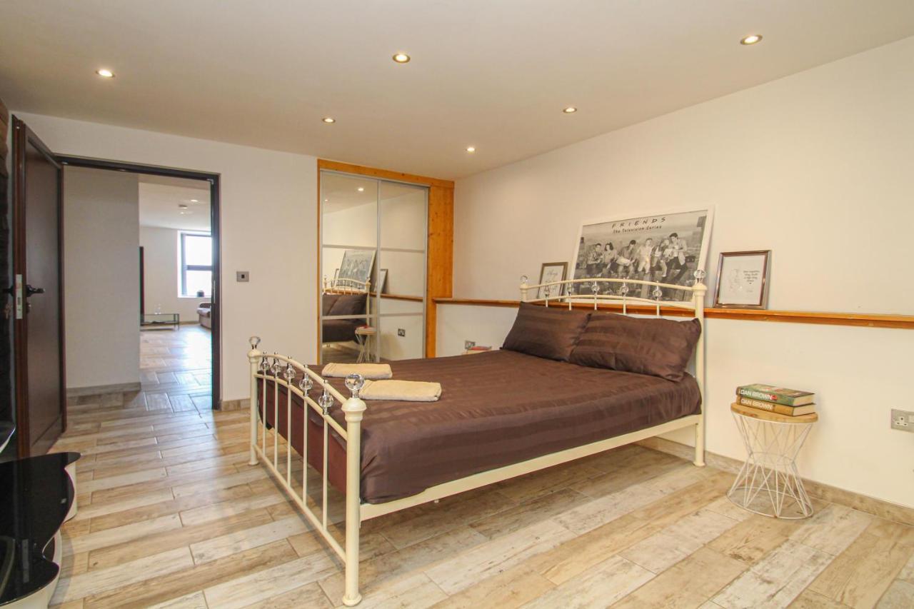 Lavish 2 Bed Sleeps 5 Near Lanark Apartment Carstairs Exterior photo