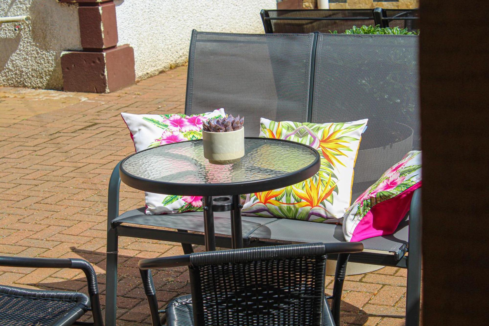 Lavish 2 Bed Sleeps 5 Near Lanark Apartment Carstairs Exterior photo